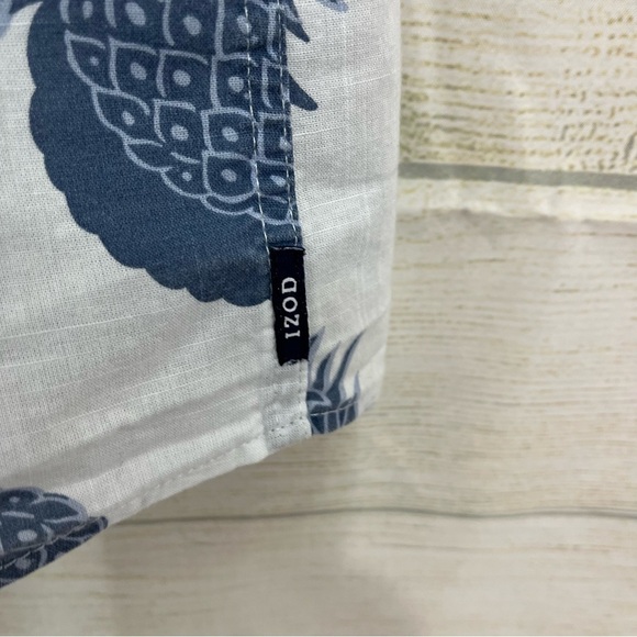 Izod Saltwater White Pineapple Print Button Short Sleeve Shirt - Picture 5 of 10